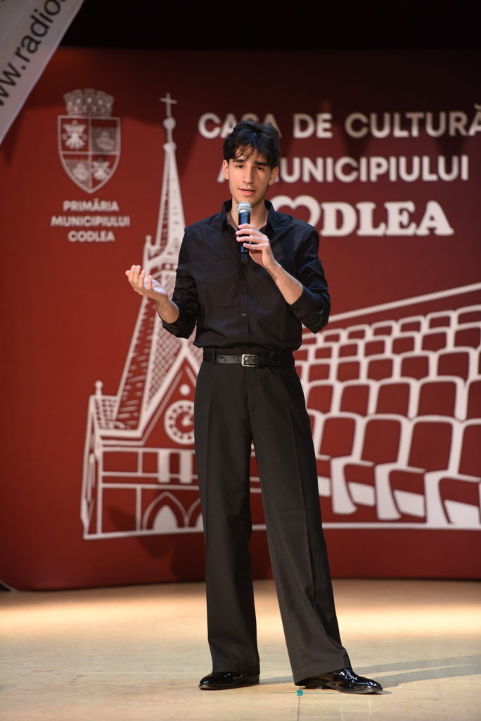 Trofeul Secțiunii Muzică românească - Cristian Lohănel (Brașov)